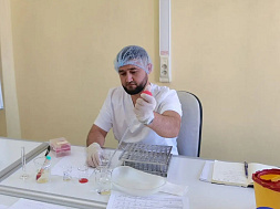 На базе Иркутской испытательной лаборатории ФГБУ «ВНИИЗЖ» прошли курсы повышения квалификации для ветеринарного специалиста 